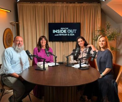 pic for podcast with Dovid, eda and rivkah